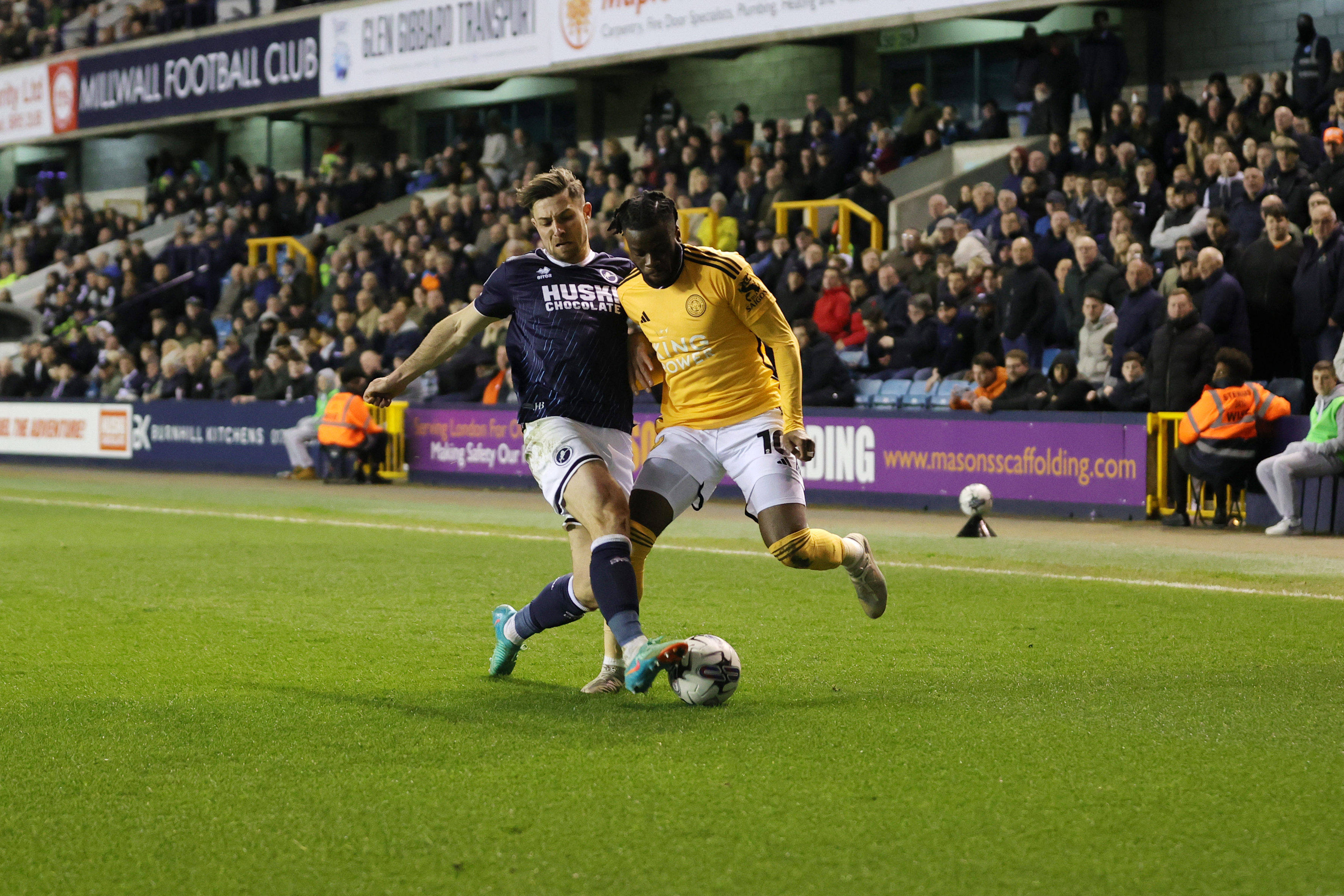 莱斯特城客场大胜,积分榜上升至前列 莱斯特城客场大胜,积分榜上升至前列