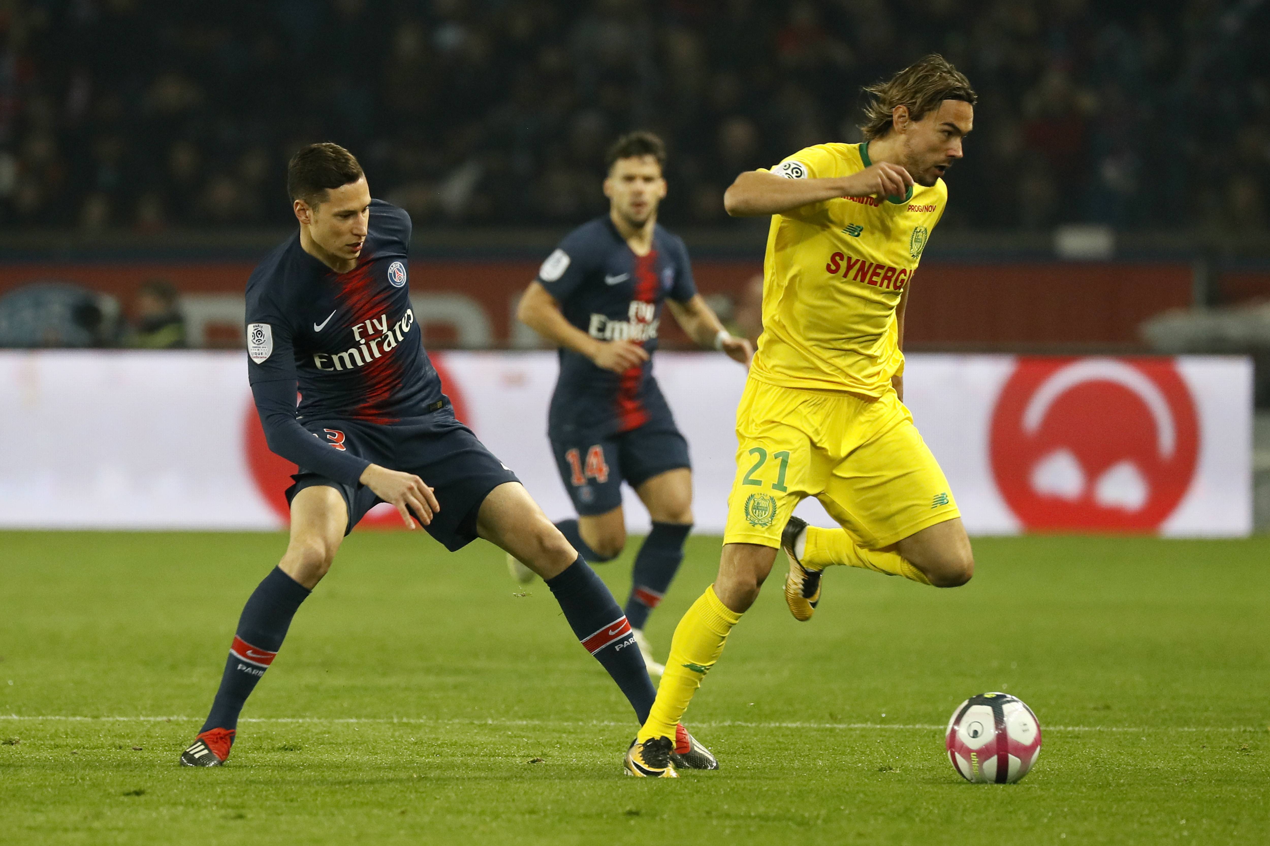 巴黎圣日耳曼龙盘巧算,成功夺冠 巴黎圣日耳曼龙盘巧算,成功夺冠