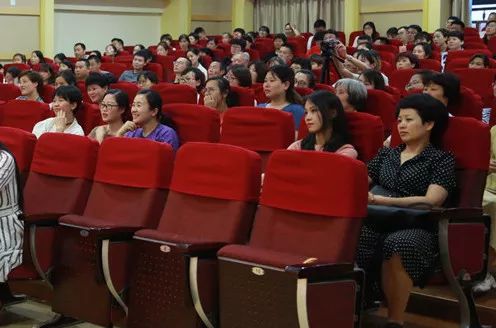 精听全景:双方对决纷呈挑战塞进场内 精听全景:双方对决纷呈挑战塞进场内