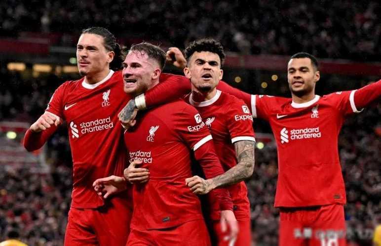 传奇比赛:曼联迎战利物浦的对决! 传奇比赛:曼联迎战利物浦的对决!