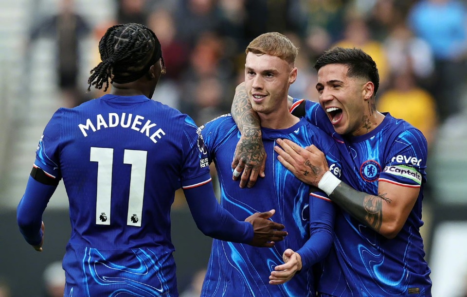 切尔西主场输给阿贾克斯,遭遇挫败 切尔西主场输给阿贾克斯,遭遇挫败