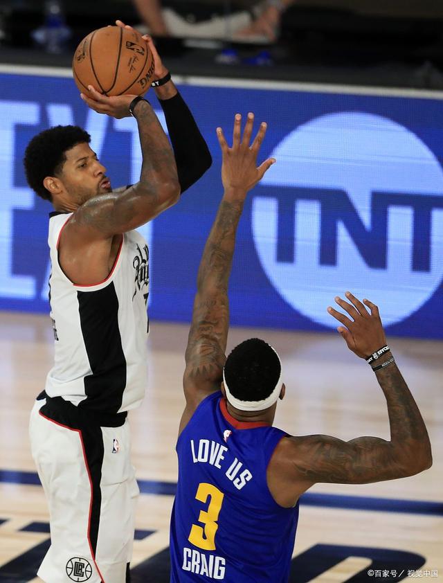 复仇之战取得胜利,球队士气高涨 复仇之战取得胜利,球队士气高涨