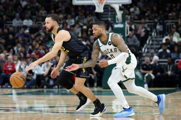 雄鹿高歌猛进,击败勇士取得九连胜 雄鹿高歌猛进,击败勇士取得九连胜