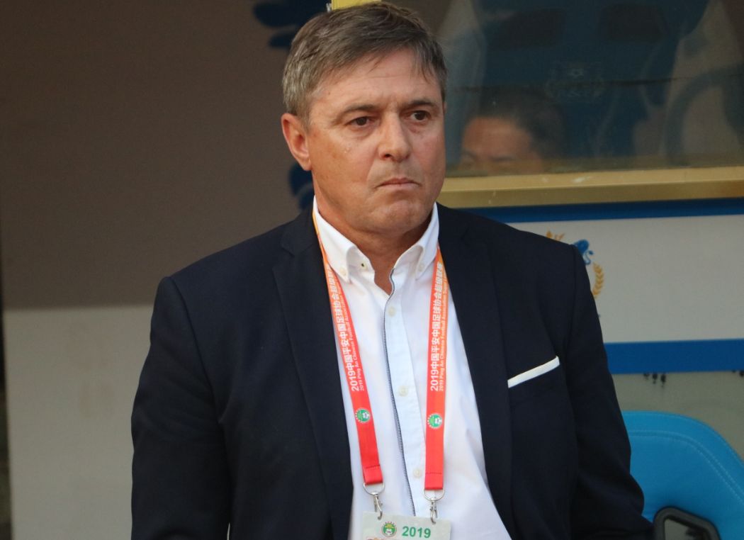 广州富力后防漏洞频现,主帅提出调整要求 广州富力后防漏洞频现,主帅提出调整要求