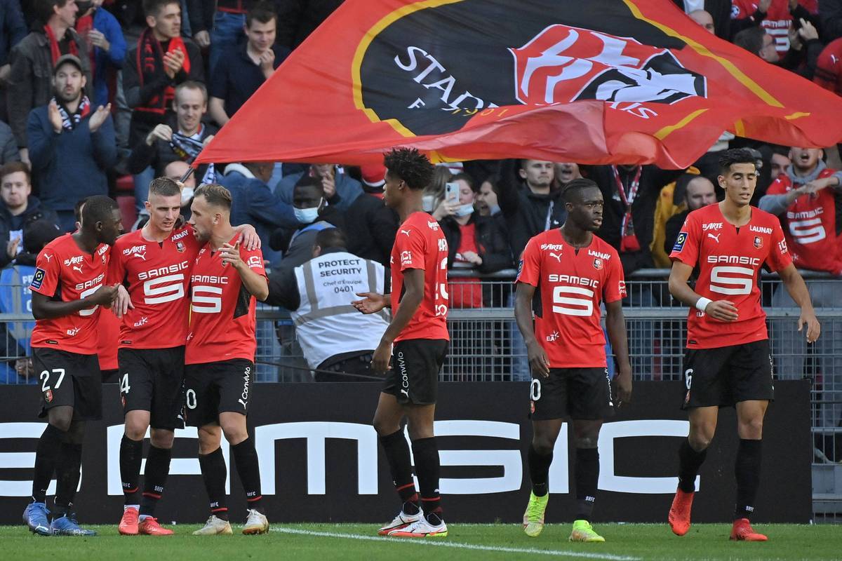 阿尔勒斯取得在法甲比拼中的胜利 阿尔勒斯取得在法甲比拼中的胜利