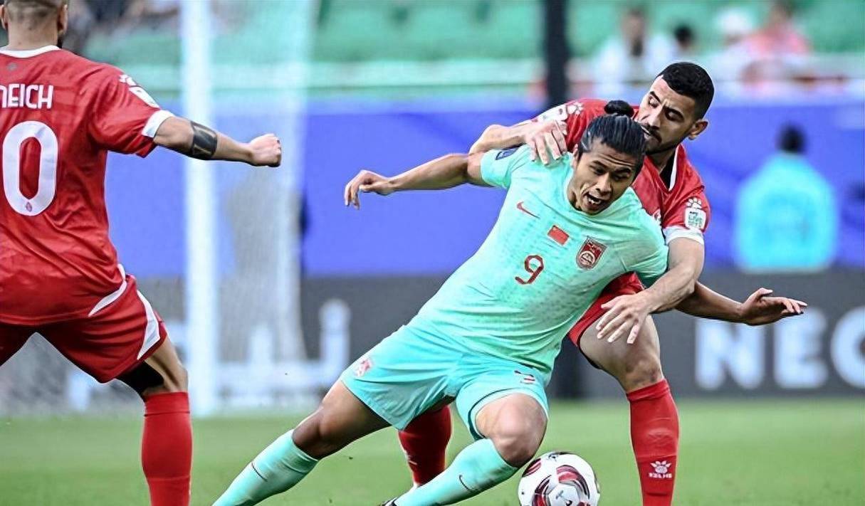 上海上港在亚冠比赛中疯狂攻击 上海上港在亚冠比赛中疯狂攻击