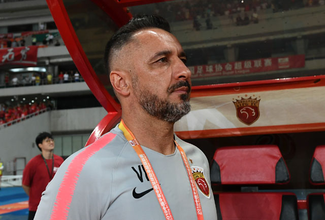 上港队员伤缺困扰,主教练设法调整 上港队员伤缺困扰,主教练设法调整