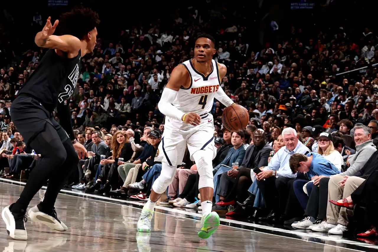 火箭主场击败掘金,取得两连胜 火箭主场击败掘金,取得两连胜