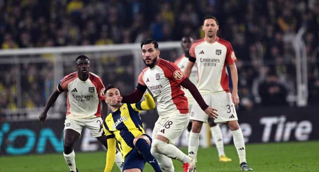 里昂球队联手取胜,继续跻身积分榜前列 里昂球队联手取胜,继续跻身积分榜前列