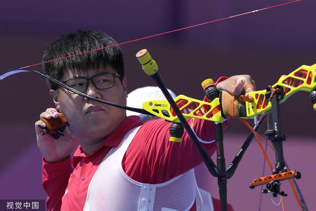 勒沃库森神奇逆转奥格斯堡,完成惊险逆转 勒沃库森神奇逆转奥格斯堡,完成惊险逆转