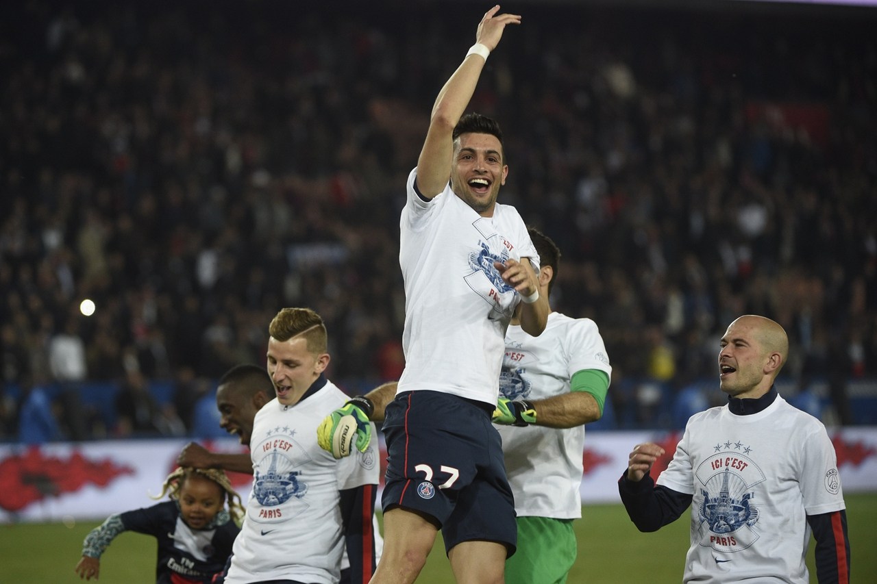 尼斯客场战平雷恩,客场表现稳定 尼斯客场战平雷恩,客场表现稳定