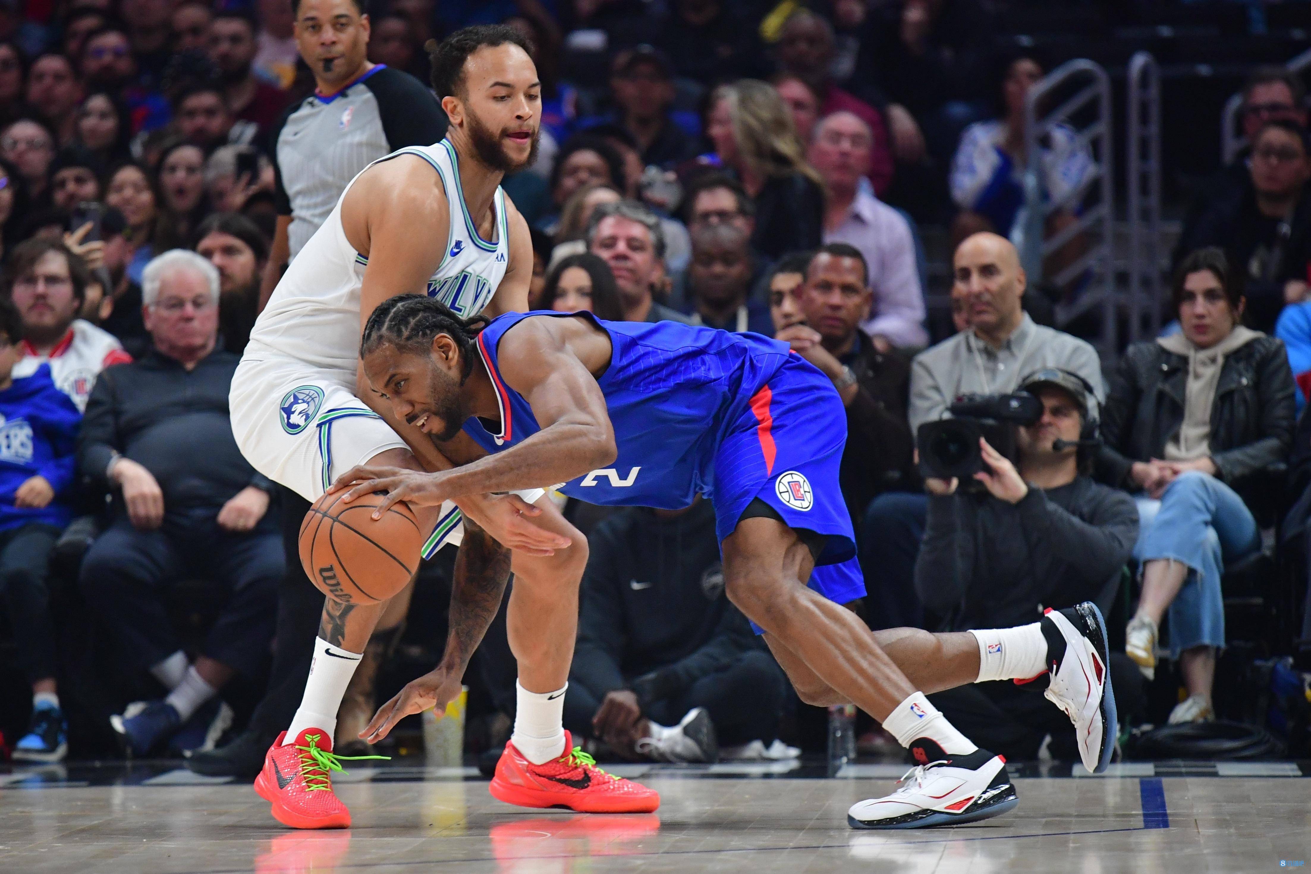 快船再胜尼克斯,乔治表现出色领队全队进攻 快船再胜尼克斯,乔治表现出色领队全队进攻