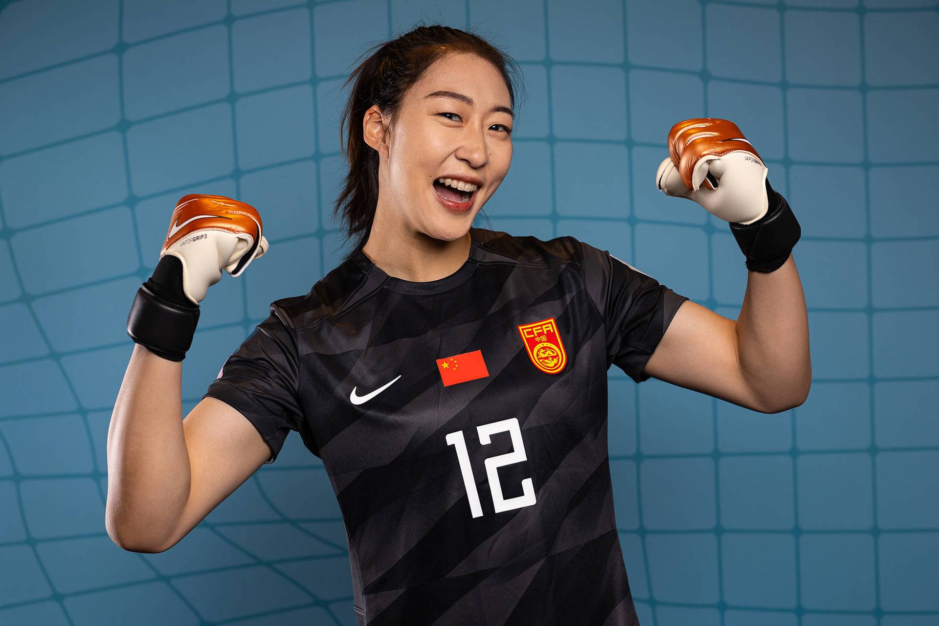 中国女足队员在国际比赛中展现强大实力 中国女足队员在国际比赛中展现强大实力