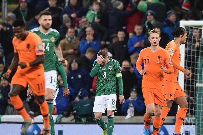 比利时大胜对手,欧预赛态势变数重重 比利时大胜对手,欧预赛态势变数重重