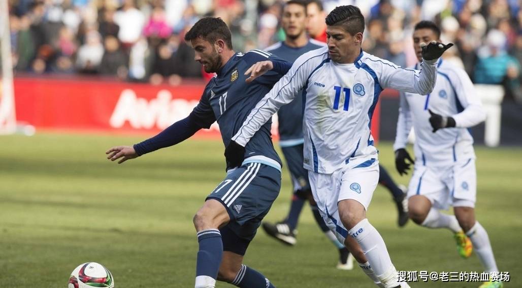 阿根廷队在友谊赛中战胜智利,士气高昂 阿根廷队在友谊赛中战胜智利,士气高昂