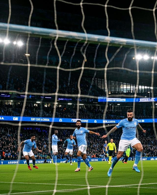 曼城主场一球险胜,紧迫逼平取得三分 曼城主场一球险胜,紧迫逼平取得三分