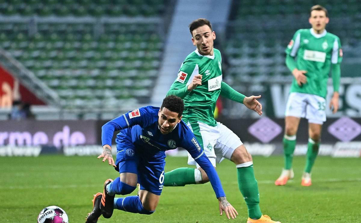 沙尔克球员们在主场展现出实力 沙尔克球员们在主场展现出实力