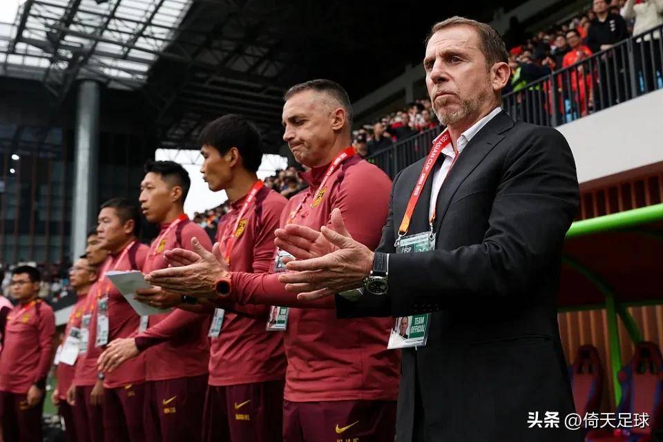 热门球队实力压倒,对手难以抵挡 热门球队实力压倒,对手难以抵挡