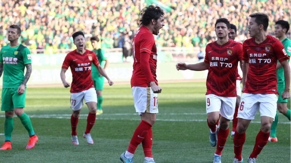 德信体育app下载-里昂球员因伤缺席法国足球联赛关键战