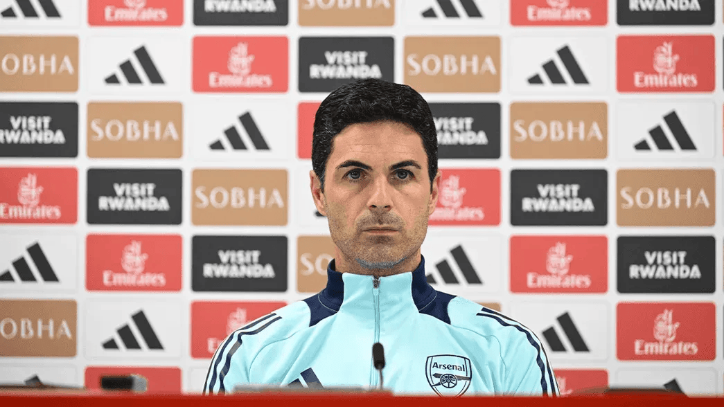 里昂球员因伤缺席法国足球联赛关键战 里昂球员因伤缺席法国足球联赛关键战