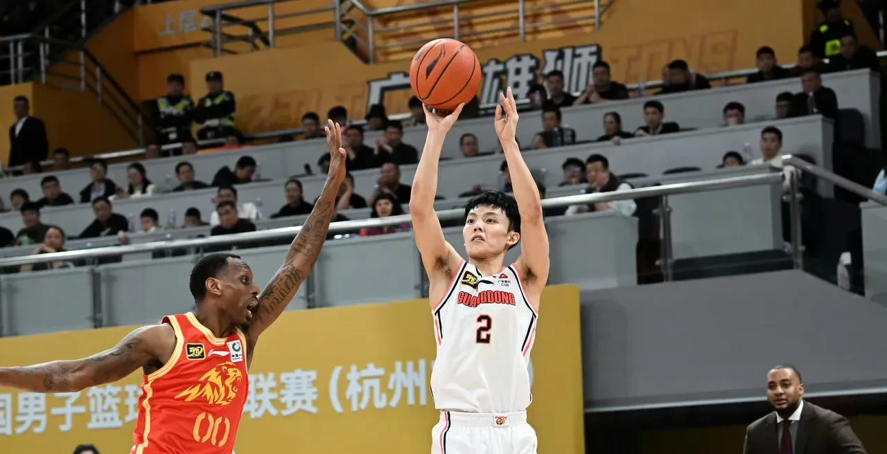 浙江男篮自信出战,寻求突破机会 浙江男篮自信出战,寻求突破机会