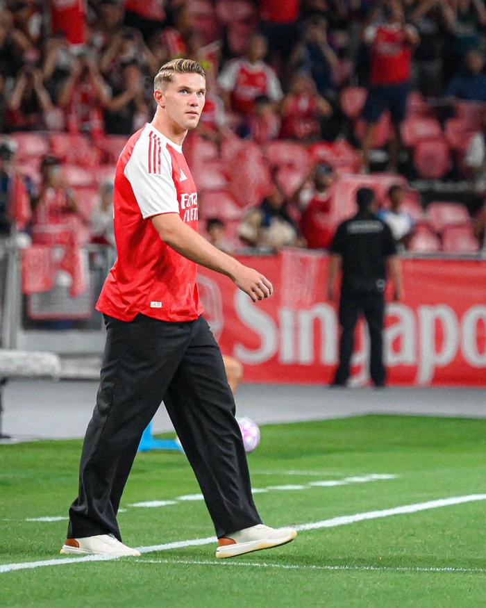 阿森纳新签约球员表现出色，获得赞誉