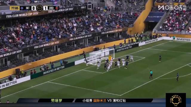 那不勒斯前场大将倒钩破门,锁定胜局 那不勒斯前场大将倒钩破门,锁定胜局