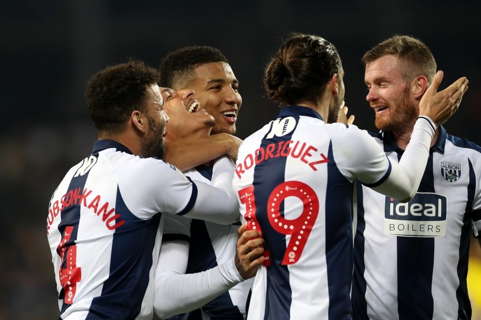 西布朗客场对阵博尔顿，球队阵容新变