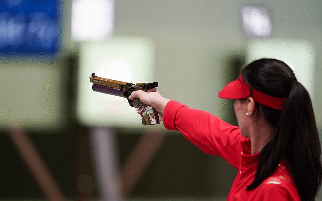 挪威选手斩获女子10公斤级举重铜牌 挪威选手斩获女子10公斤级举重铜牌