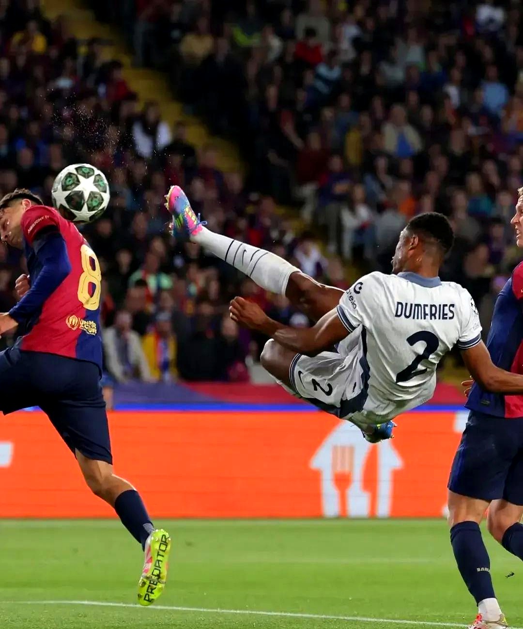 AC米兰惨败,梅西进球无效 AC米兰惨败,梅西进球无效