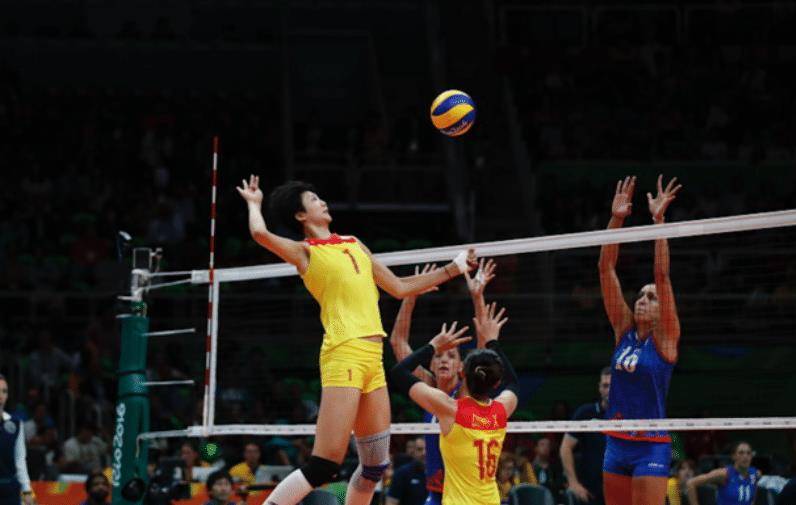 塞尔维亚排球队女运动员跻身前列 塞尔维亚排球队女运动员跻身前列