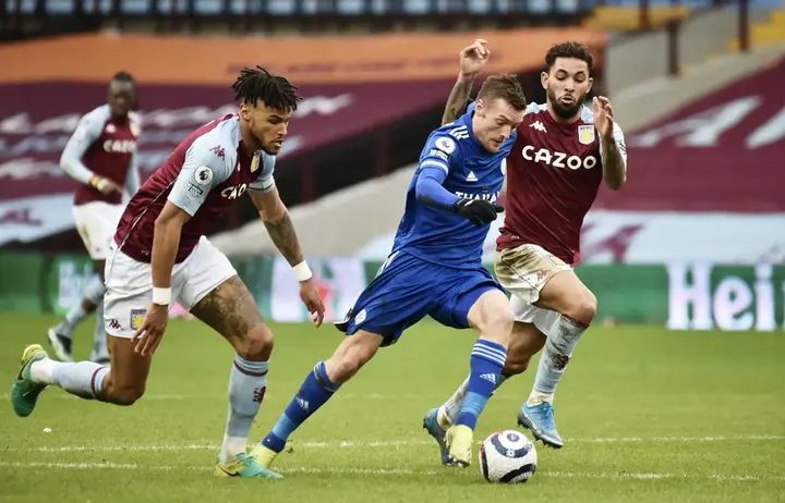 阿斯顿维拉客场大胜,上演逆袭好戏 阿斯顿维拉客场大胜,上演逆袭好戏